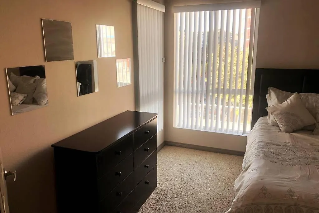 Stylish & Comfy Steps To Beach Balcony Pkg Apartment Los Angeles